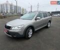 Бежевый Шкода Октавия Скаут, объемом двигателя 1.8 л и пробегом 182 тыс. км за 9999 $, фото 1 на Automoto.ua