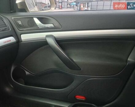 Бежевый Шкода Октавия Скаут, объемом двигателя 1.97 л и пробегом 220 тыс. км за 9600 $, фото 17 на Automoto.ua