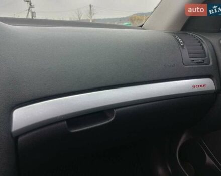 Бежевый Шкода Октавия Скаут, объемом двигателя 1.97 л и пробегом 220 тыс. км за 9600 $, фото 13 на Automoto.ua