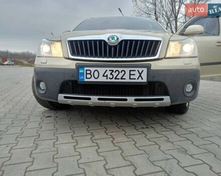 Бежевый Шкода Октавия Скаут, объемом двигателя 1.97 л и пробегом 220 тыс. км за 9600 $, фото 4 на Automoto.ua