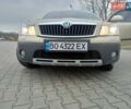 Бежевый Шкода Октавия Скаут, объемом двигателя 1.97 л и пробегом 220 тыс. км за 9600 $, фото 4 на Automoto.ua