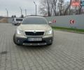 Бежевый Шкода Октавия Скаут, объемом двигателя 1.97 л и пробегом 220 тыс. км за 9600 $, фото 1 на Automoto.ua
