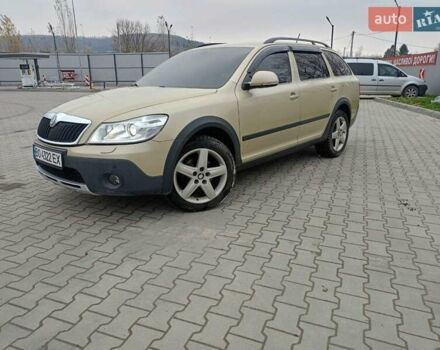 Бежевый Шкода Октавия Скаут, объемом двигателя 1.97 л и пробегом 220 тыс. км за 9600 $, фото 10 на Automoto.ua