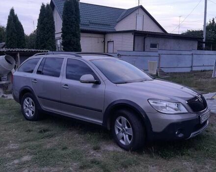 Бежевий Шкода Octavia Scout, об'ємом двигуна 1.8 л та пробігом 180 тис. км за 8808 $, фото 21 на Automoto.ua