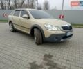 Бежевый Шкода Октавия Скаут, объемом двигателя 1.97 л и пробегом 220 тыс. км за 9600 $, фото 7 на Automoto.ua