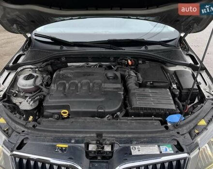 Бежевый Шкода Октавия Скаут, объемом двигателя 2 л и пробегом 199 тыс. км за 14900 $, фото 21 на Automoto.ua