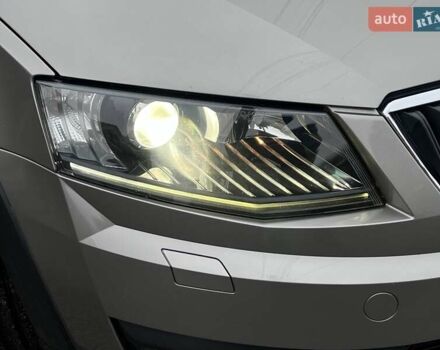 Бежевый Шкода Октавия Скаут, объемом двигателя 2 л и пробегом 199 тыс. км за 14900 $, фото 16 на Automoto.ua