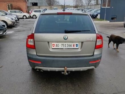 Шкода Octavia Scout 2011 у Чернігові на Automoto.ua Бежевий Шкода Octavia Scout, об'ємом двигуна 1.8 л та пробігом 244 тис. км за 7500 $, фото 1 на Automoto.ua