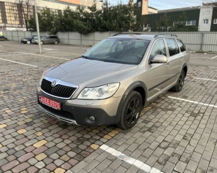 Бежевий Шкода Octavia Scout, об'ємом двигуна 2 л та пробігом 283 тис. км за 10950 $, фото 1 на Automoto.ua