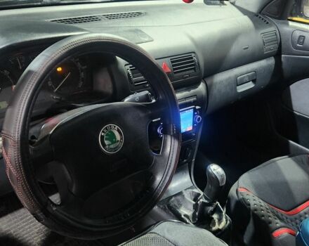 Черный Шкода Октавия Скаут, объемом двигателя 1.9 л и пробегом 400 тыс. км за 1894 $, фото 6 на Automoto.ua