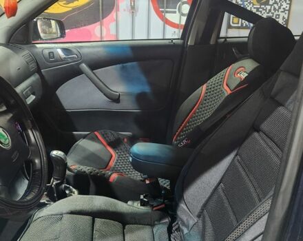 Черный Шкода Октавия Скаут, объемом двигателя 1.9 л и пробегом 400 тыс. км за 1894 $, фото 5 на Automoto.ua