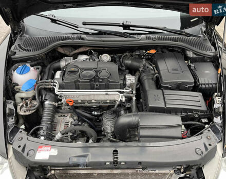 Черный Шкода Октавия Скаут, объемом двигателя 1.98 л и пробегом 312 тыс. км за 7000 $, фото 16 на Automoto.ua