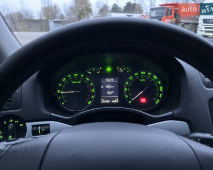 Черный Шкода Октавия Скаут, объемом двигателя 1.98 л и пробегом 312 тыс. км за 7000 $, фото 2 на Automoto.ua