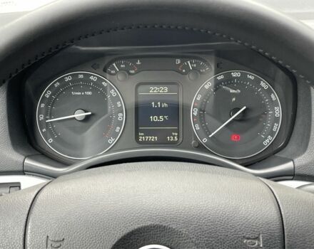 Чорний Шкода Octavia Scout, об'ємом двигуна 2 л та пробігом 218 тис. км за 6790 $, фото 13 на Automoto.ua