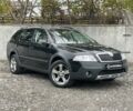 Чорний Шкода Octavia Scout, об'ємом двигуна 2 л та пробігом 218 тис. км за 6790 $, фото 1 на Automoto.ua