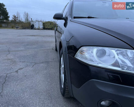 Черный Шкода Октавия Скаут, объемом двигателя 1.98 л и пробегом 312 тыс. км за 7000 $, фото 3 на Automoto.ua