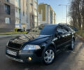 Чорний Шкода Octavia Scout, об'ємом двигуна 2 л та пробігом 312 тис. км за 6500 $, фото 1 на Automoto.ua