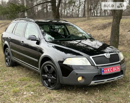 Чорний Шкода Octavia Scout, об'ємом двигуна 2 л та пробігом 230 тис. км за 7750 $, фото 48 на Automoto.ua