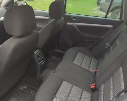 Чорний Шкода Octavia Scout, об'ємом двигуна 2 л та пробігом 202 тис. км за 8000 $, фото 3 на Automoto.ua