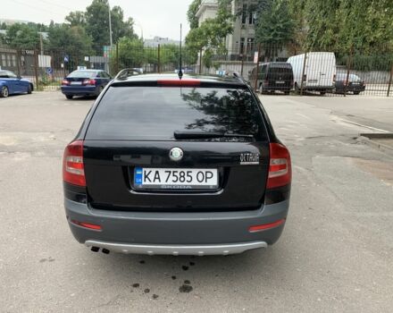Черный Шкода Октавия Скаут, объемом двигателя 2 л и пробегом 296 тыс. км за 7300 $, фото 3 на Automoto.ua