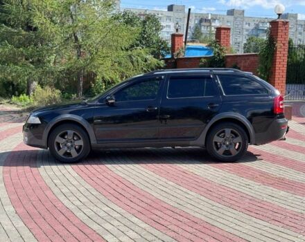 Черный Шкода Октавия Скаут, объемом двигателя 2 л и пробегом 286 тыс. км за 7500 $, фото 3 на Automoto.ua