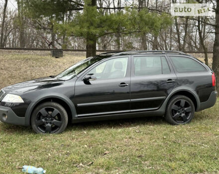 Чорний Шкода Octavia Scout, об'ємом двигуна 2 л та пробігом 230 тис. км за 7750 $, фото 60 на Automoto.ua