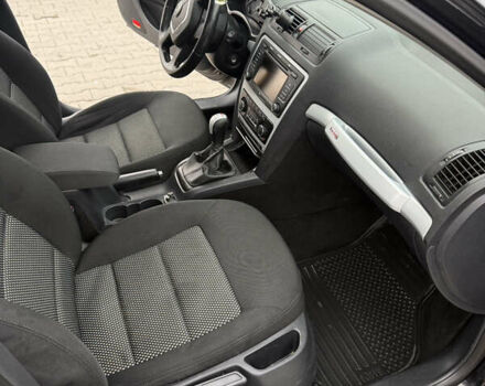 Черный Шкода Октавия Скаут, объемом двигателя 1.97 л и пробегом 210 тыс. км за 10800 $, фото 37 на Automoto.ua