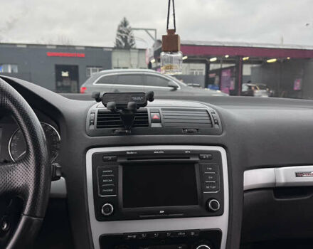 Черный Шкода Октавия Скаут, объемом двигателя 1.97 л и пробегом 210 тыс. км за 10800 $, фото 52 на Automoto.ua