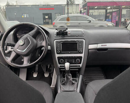 Черный Шкода Октавия Скаут, объемом двигателя 1.97 л и пробегом 210 тыс. км за 10800 $, фото 51 на Automoto.ua