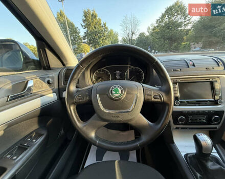 Чорний Шкода Octavia Scout, об'ємом двигуна 1.8 л та пробігом 190 тис. км за 8999 $, фото 10 на Automoto.ua