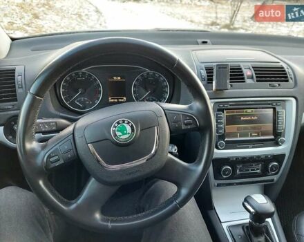 Черный Шкода Октавия Скаут, объемом двигателя 2 л и пробегом 268 тыс. км за 12222 $, фото 26 на Automoto.ua