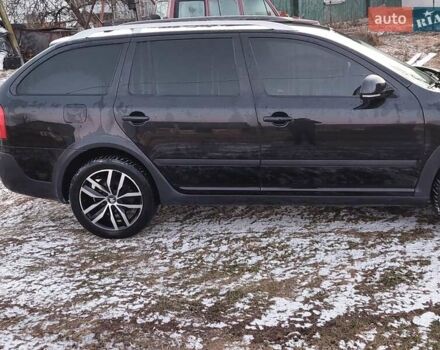 Черный Шкода Октавия Скаут, объемом двигателя 2 л и пробегом 268 тыс. км за 12222 $, фото 12 на Automoto.ua