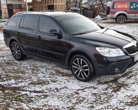 Черный Шкода Октавия Скаут, объемом двигателя 2 л и пробегом 268 тыс. км за 12222 $, фото 8 на Automoto.ua