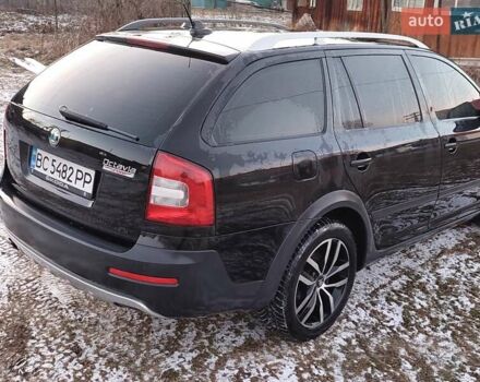 Черный Шкода Октавия Скаут, объемом двигателя 2 л и пробегом 268 тыс. км за 12222 $, фото 9 на Automoto.ua
