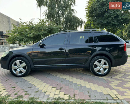Шкода Октавия Скаут 2011 в Сокинянах на Automoto.ua Черный Шкода Октавия Скаут, объемом двигателя 2 л и пробегом 306 тыс. км за 10499 $, фото 3 на Automoto.ua