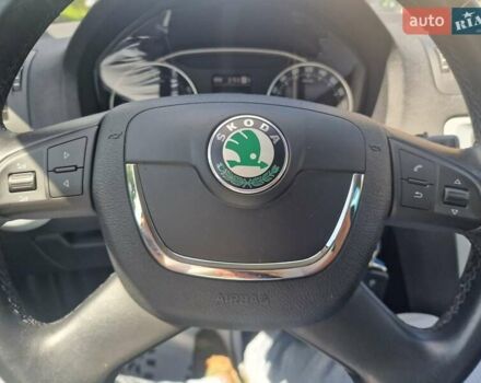 Чорний Шкода Octavia Scout, об'ємом двигуна 1.8 л та пробігом 245 тис. км за 8900 $, фото 11 на Automoto.ua