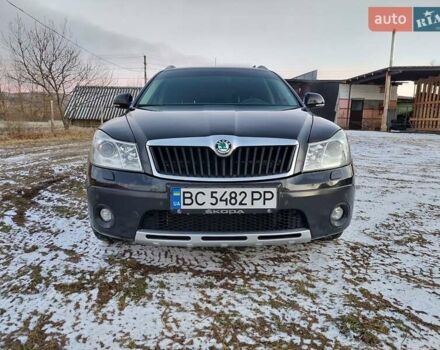 Черный Шкода Октавия Скаут, объемом двигателя 2 л и пробегом 268 тыс. км за 12222 $, фото 20 на Automoto.ua