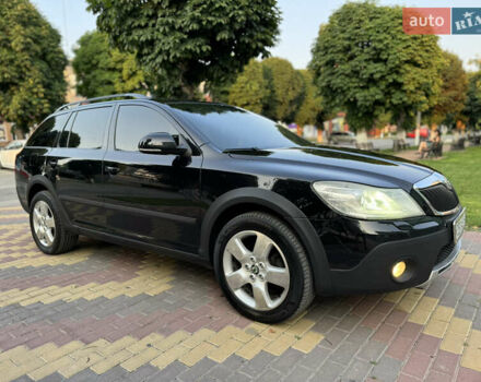 Шкода Октавия Скаут 2011 в Сокинянах на Automoto.ua Черный Шкода Октавия Скаут, объемом двигателя 2 л и пробегом 306 тыс. км за 10499 $, фото 7 на Automoto.ua