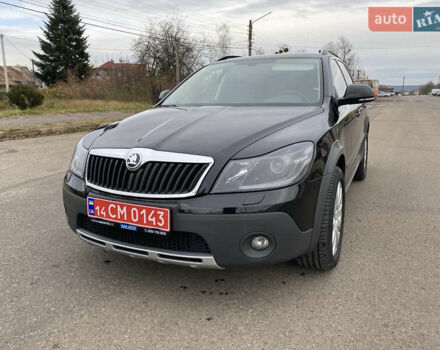 Черный Шкода Октавия Скаут, объемом двигателя 1.8 л и пробегом 217 тыс. км за 7800 $, фото 3 на Automoto.ua