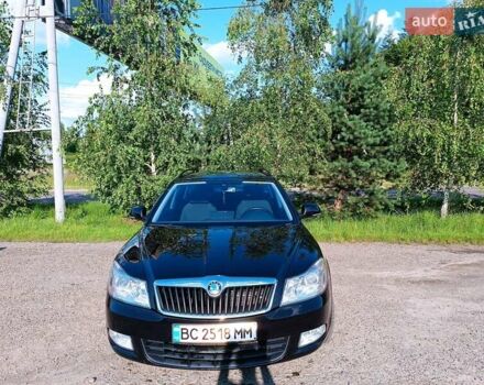 Черный Шкода Октавия Скаут, объемом двигателя 1.2 л и пробегом 156 тыс. км за 7500 $, фото 3 на Automoto.ua