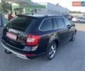 Черный Шкода Октавия Скаут, объемом двигателя 2 л и пробегом 280 тыс. км за 12950 $, фото 2 на Automoto.ua