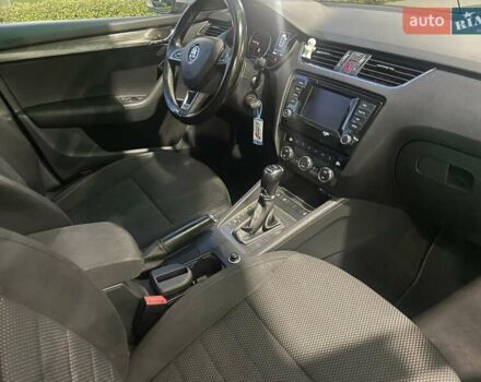 Чорний Шкода Octavia Scout, об'ємом двигуна 2 л та пробігом 280 тис. км за 12950 $, фото 14 на Automoto.ua