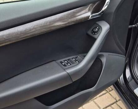 Чорний Шкода Octavia Scout, об'ємом двигуна 2 л та пробігом 295 тис. км за 14900 $, фото 40 на Automoto.ua