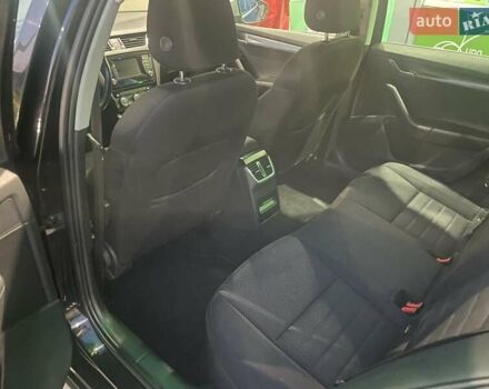 Чорний Шкода Octavia Scout, об'ємом двигуна 2 л та пробігом 280 тис. км за 12950 $, фото 16 на Automoto.ua