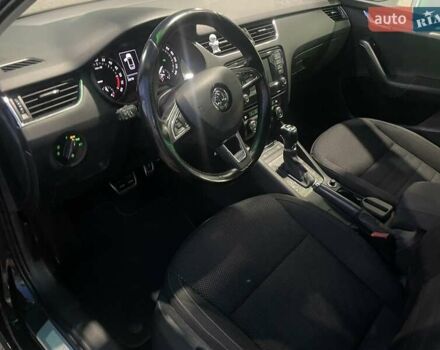 Чорний Шкода Octavia Scout, об'ємом двигуна 2 л та пробігом 280 тис. км за 12950 $, фото 13 на Automoto.ua