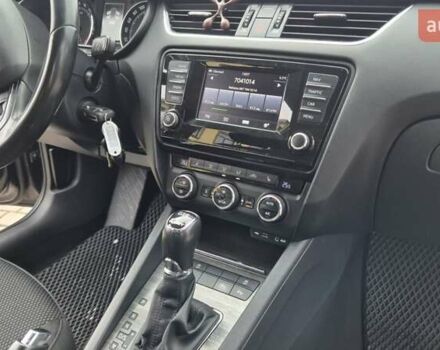 Чорний Шкода Octavia Scout, об'ємом двигуна 2 л та пробігом 295 тис. км за 14900 $, фото 57 на Automoto.ua