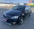 Черный Шкода Октавия Скаут, объемом двигателя 2 л и пробегом 280 тыс. км за 12950 $, фото 4 на Automoto.ua