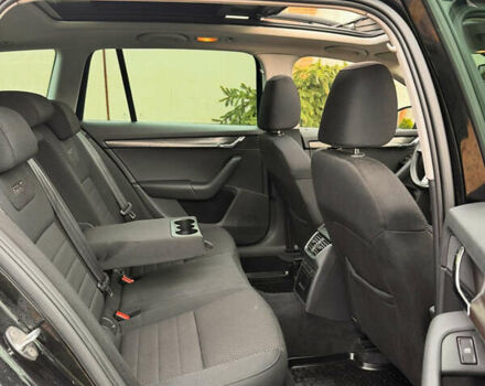 Шкода Octavia Scout 2015 у Луцьку на Automoto.ua Чорний Шкода Octavia Scout, об'ємом двигуна 2 л та пробігом 292 тис. км за 14999 $, фото 19 на Automoto.ua