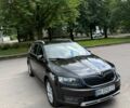 Черный Шкода Октавия Скаут, объемом двигателя 2 л и пробегом 177 тыс. км за 14490 $, фото 1 на Automoto.ua