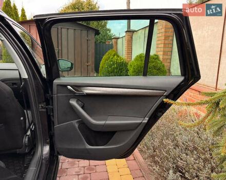 Шкода Octavia Scout 2015 у Луцьку на Automoto.ua Чорний Шкода Octavia Scout, об'ємом двигуна 2 л та пробігом 292 тис. км за 14999 $, фото 21 на Automoto.ua